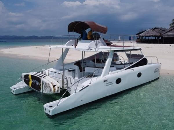 image of KYN phoenix catamaran